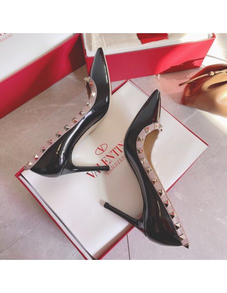 Cheap Reps Valentino Rockstud Pumps 100mm In Black Patent Leather