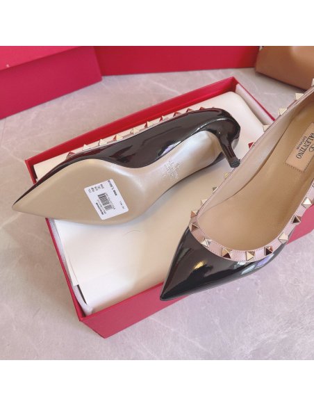 Cheap Reps Valentino Rockstud Pumps 100mm In Black Patent Leather