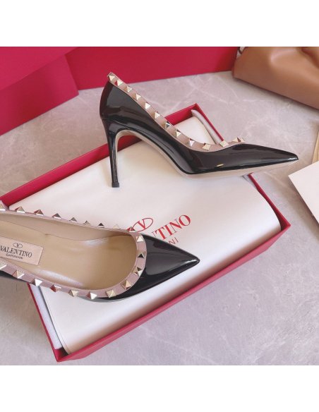 Cheap Reps Valentino Rockstud Pumps 100mm In Black Patent Leather