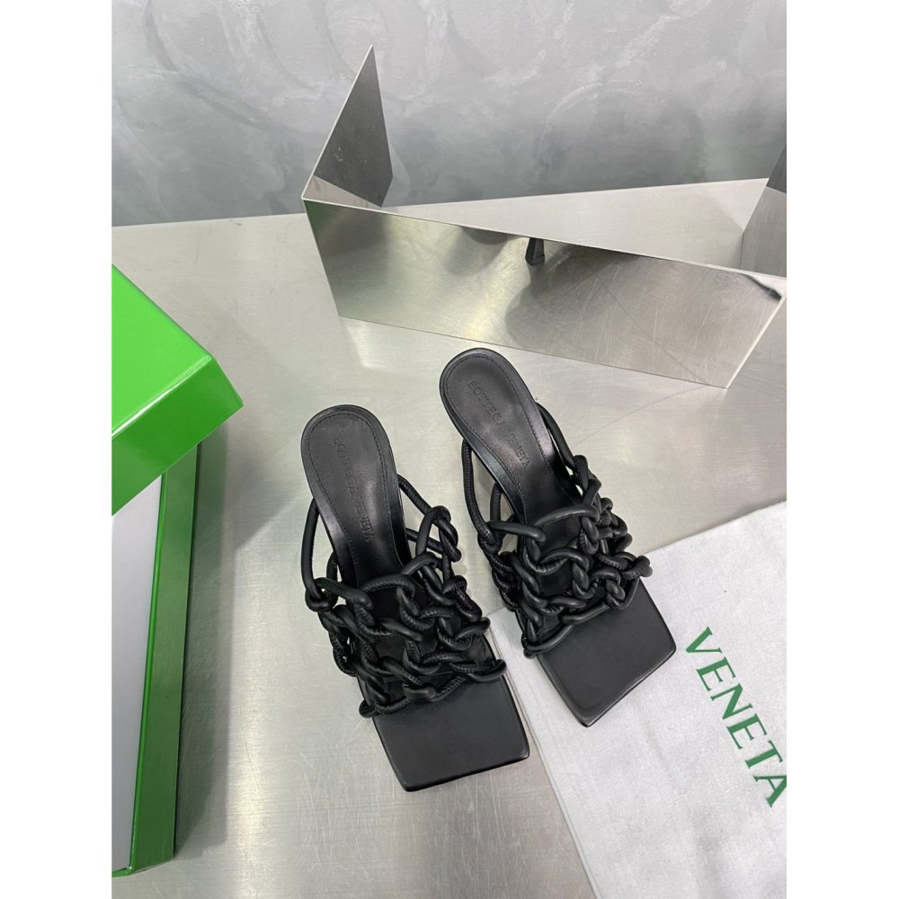 Cheap Reps Bottega Veneta Stretch Twist Sandals In Black Lambskin