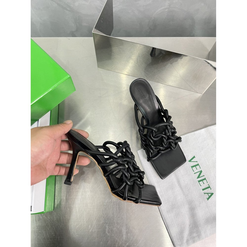Cheap Reps Bottega Veneta Stretch Twist Sandals In Black Lambskin