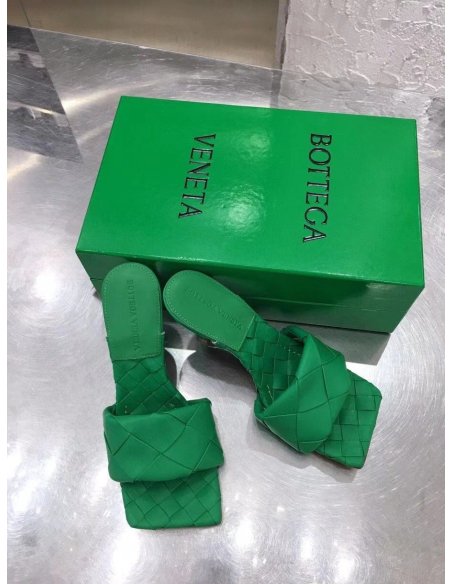 Cheap Reps Bottega Veneta Lido Sandals In Green Intrecciato Leather