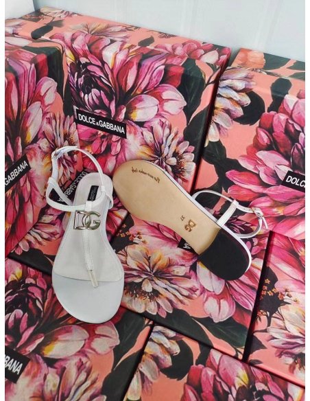 Cheap Reps Dolce Gabbana DG Thong Sandals In White Patent Leather