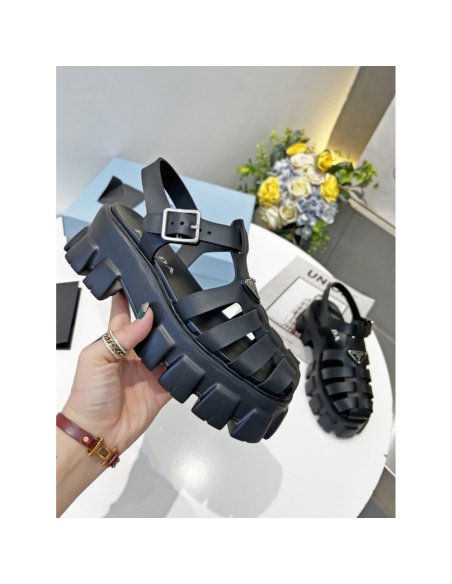 Cheap Reps Prada Foam Sandals in Black Rubber