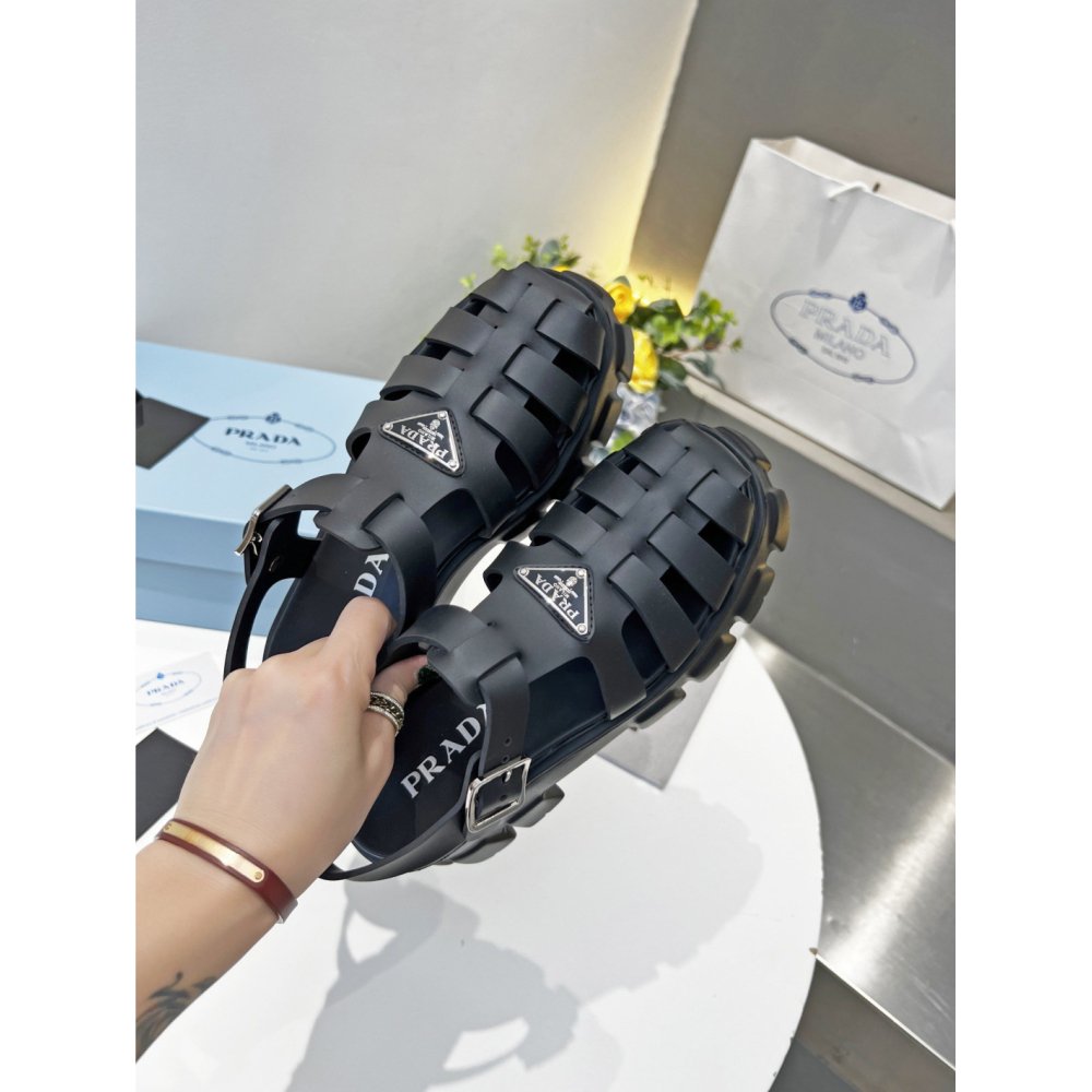 Cheap Reps Prada Foam Sandals in Black Rubber