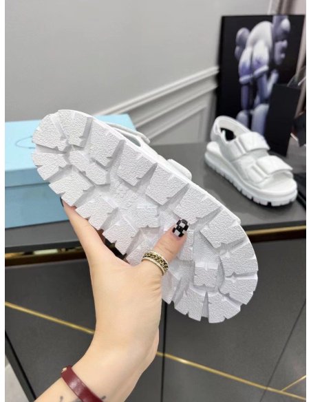 Cheap Reps Prada Padded Sandals In White Nappa Leather