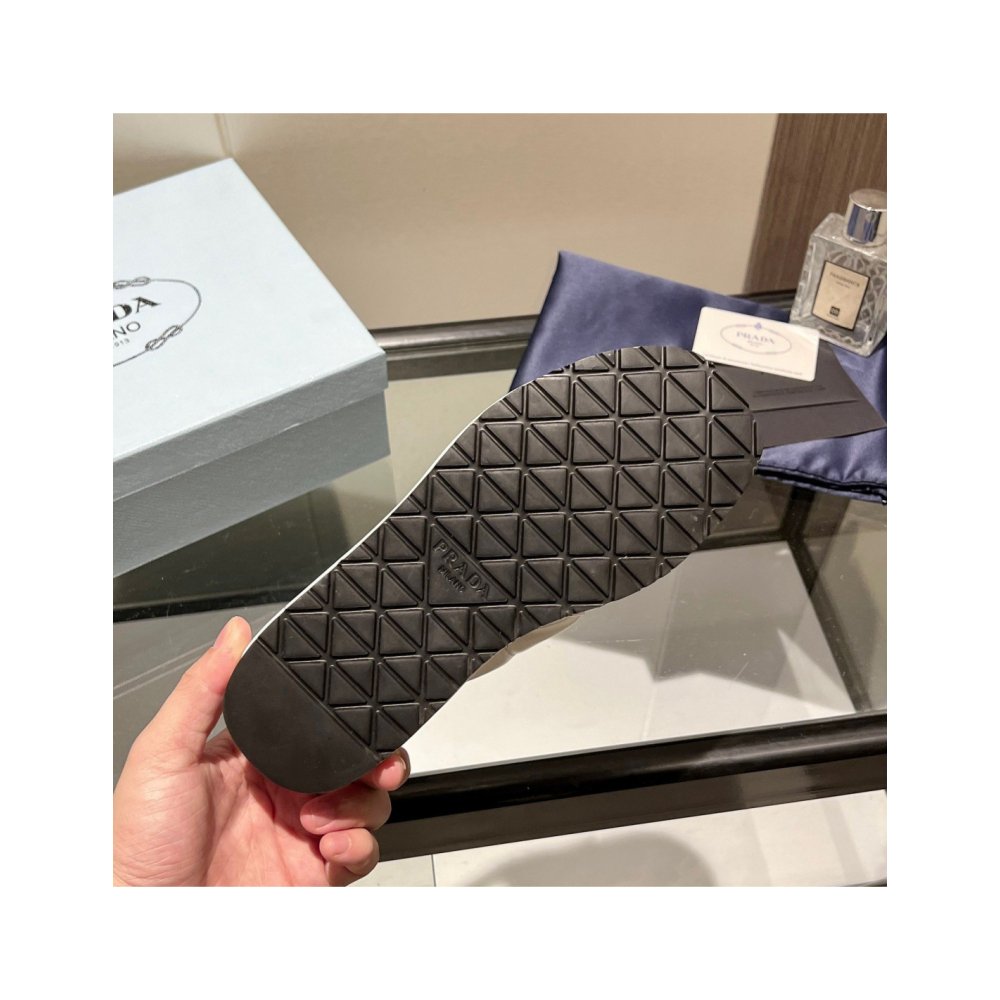 Cheap Reps Prada Flatform Sandals In White Quilted Nappa Leather