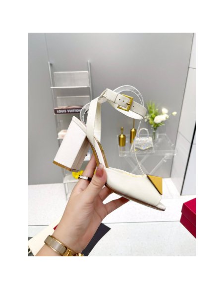 Cheap Reps Valentino One Stud Sandals 90mm In White Calfskin