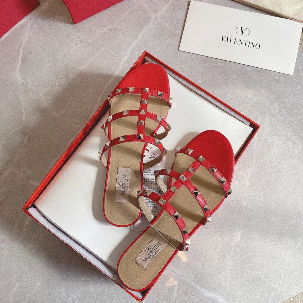 Cheap Reps Valentino Garavani Rockstud Flat Sandals In Red Calfskin