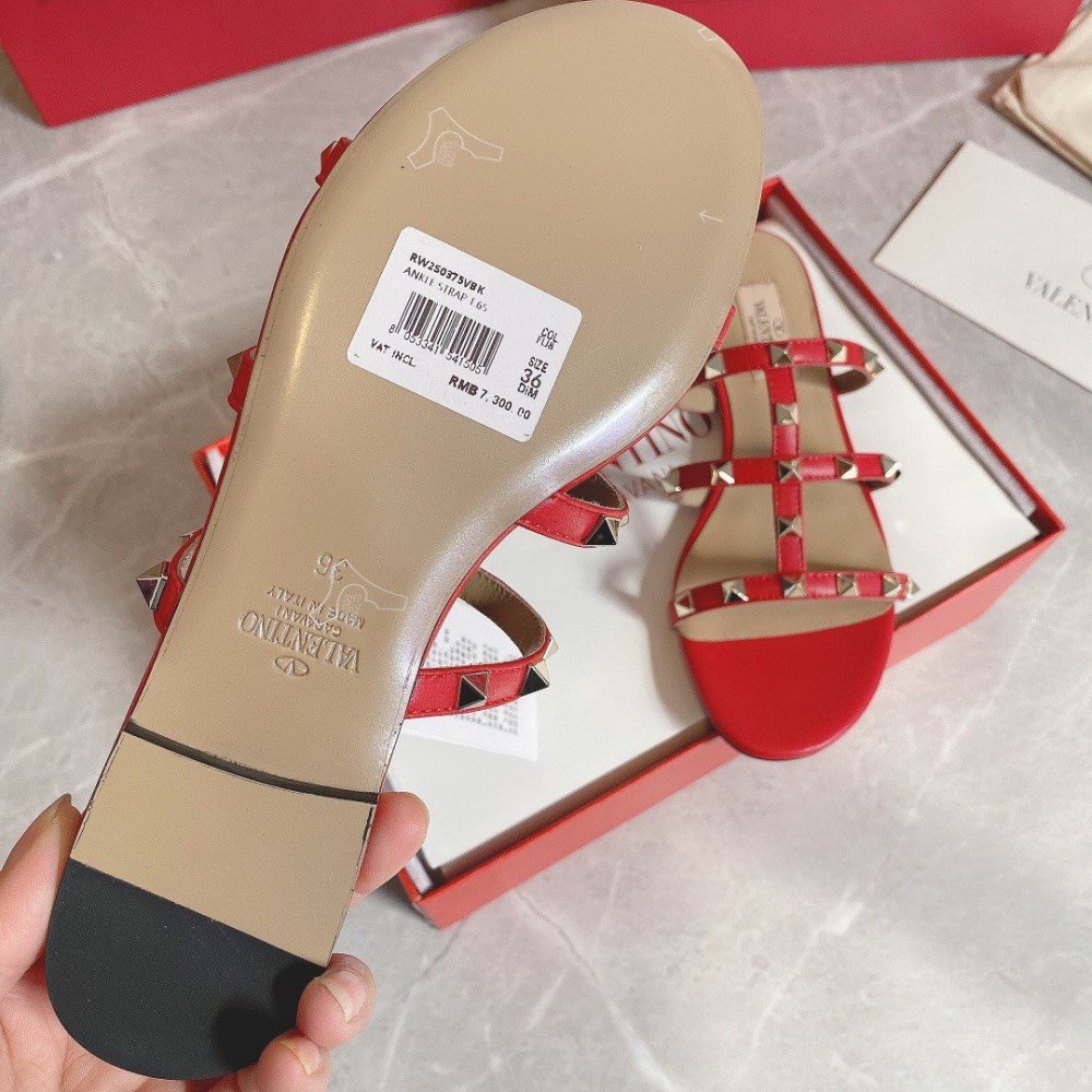 Cheap Reps Valentino Garavani Rockstud Flat Sandals In Red Calfskin