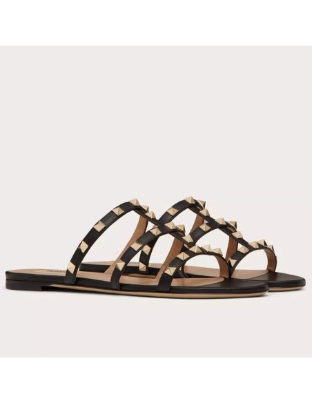 Cheap Reps Valentino Garavani Rockstud Flat Sandals In Black Calfskin