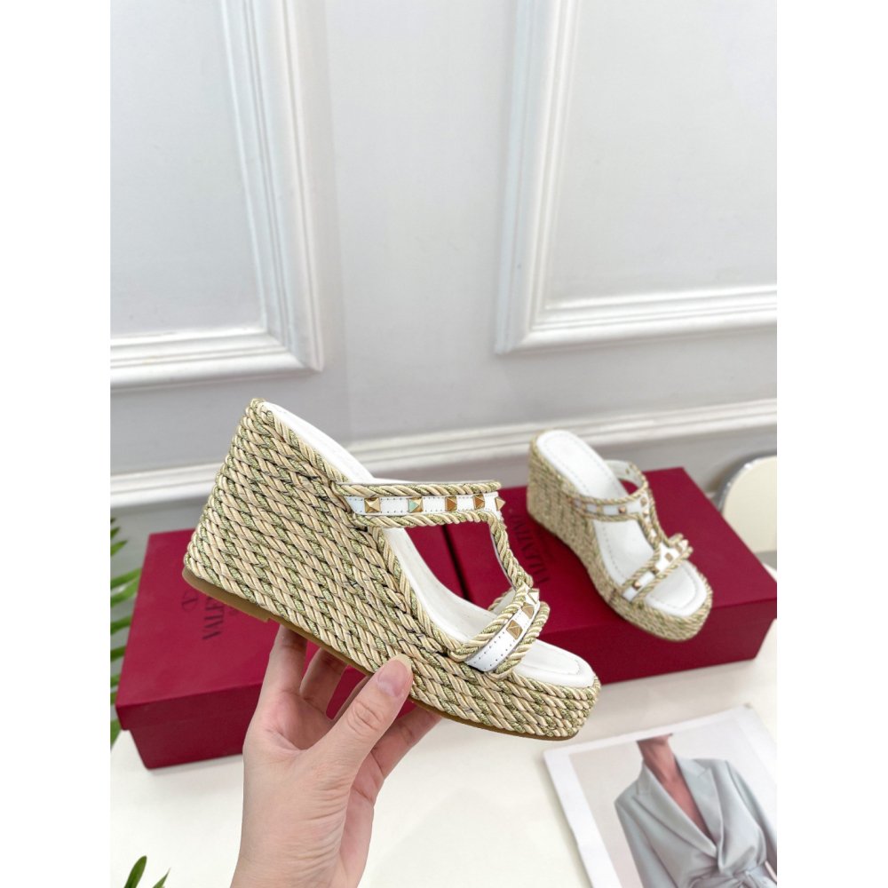 Cheap Reps Valentino Garavani Rockstud Wedge Sandals in White Calfskin