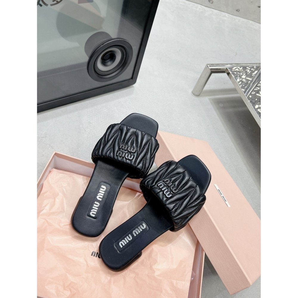 Cheap Reps Miu Miu Womens Slides in Black Matelasse Nappa Leather