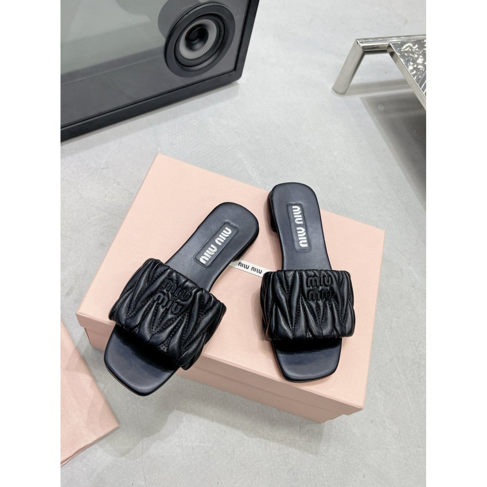 Cheap Reps Miu Miu Womens Slides in Black Matelasse Nappa Leather