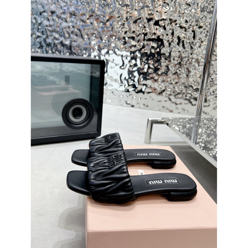 Cheap Reps Miu Miu Womens Slides in Black Matelasse Nappa Leather