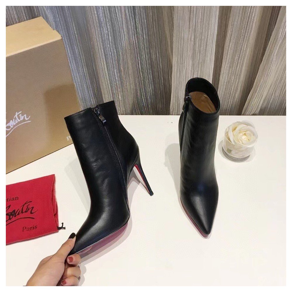 Cheap Reps Christian Louboutin So Kate Booty 100MM In Black Leather