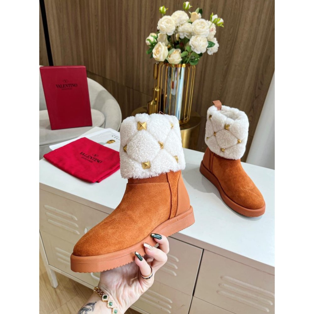 Cheap Reps Valentino Roman Stud Quilted Ankle Boot in Suede Leather and Wool