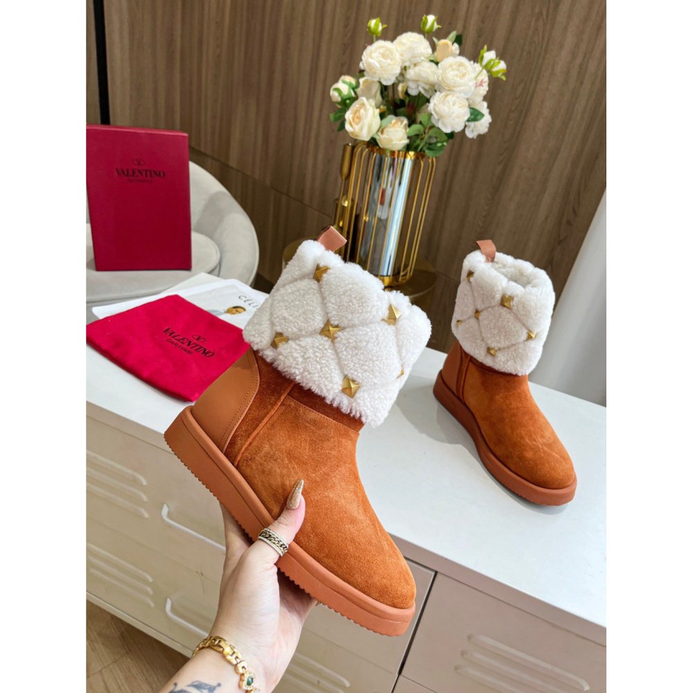 Cheap Reps Valentino Roman Stud Quilted Ankle Boot in Suede Leather and Wool