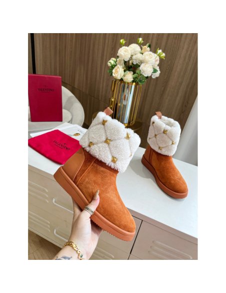 Cheap Reps Valentino Roman Stud Quilted Ankle Boot in Suede Leather and Wool