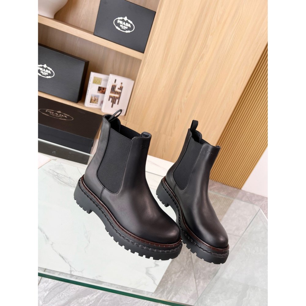 Cheap Reps Prada Chelsea Boots in Black Leather