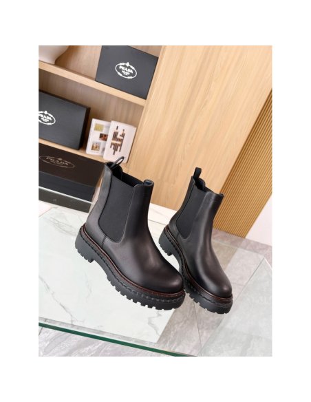 Cheap Reps Prada Chelsea Boots in Black Leather