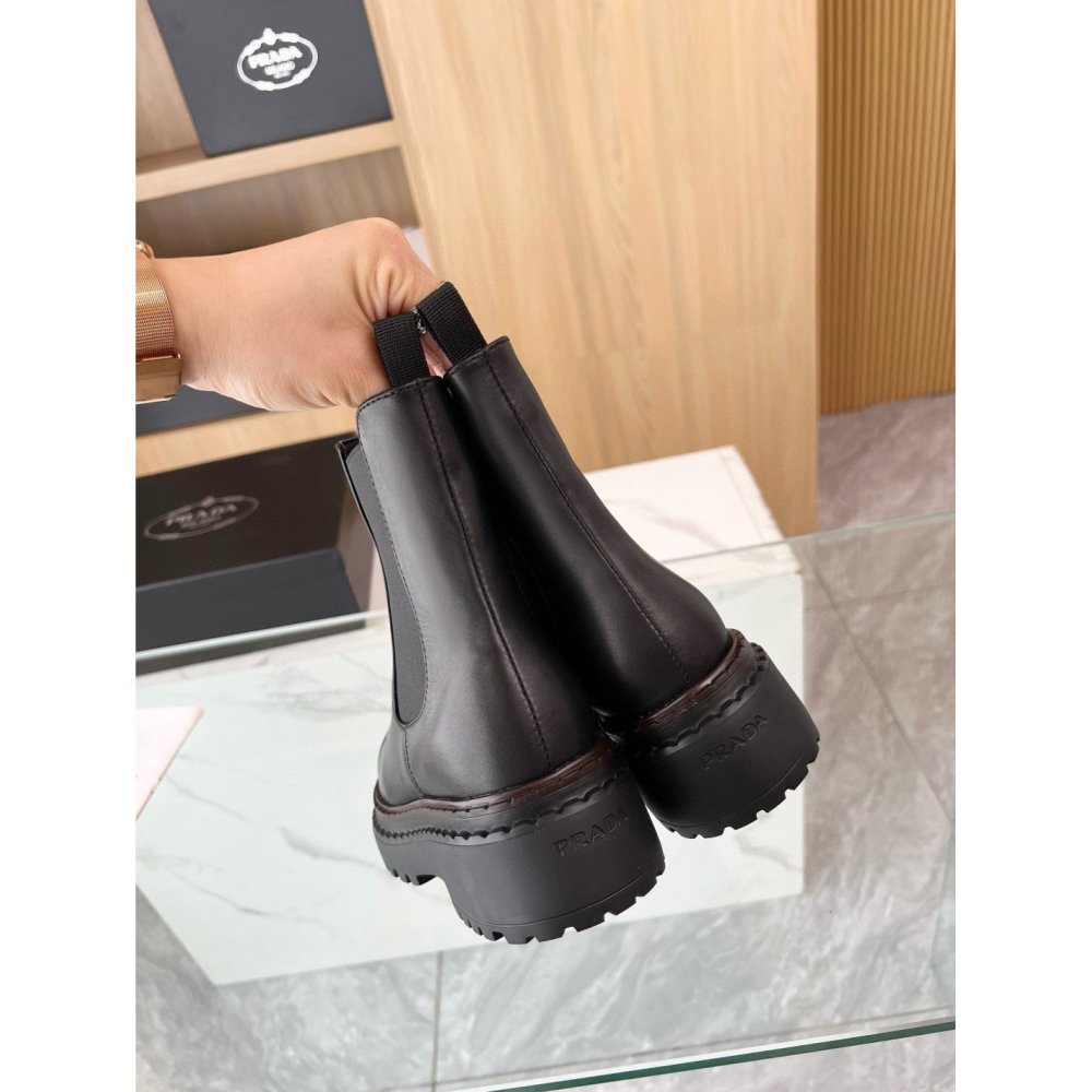 Cheap Reps Prada Chelsea Boots in Black Leather