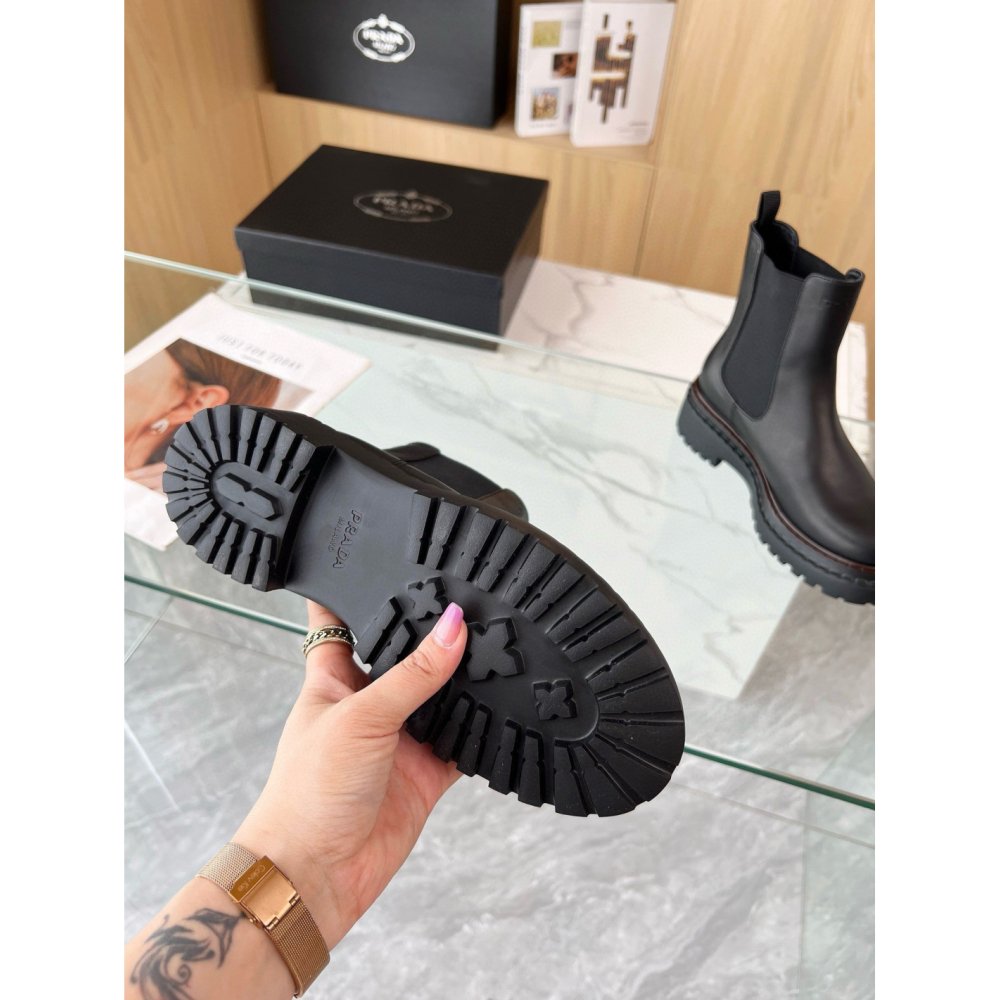 Cheap Reps Prada Chelsea Boots in Black Leather