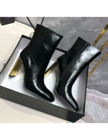 Cheap Reps Saint Laurent Auteuil Ankle Boots in Black Glazed Leather