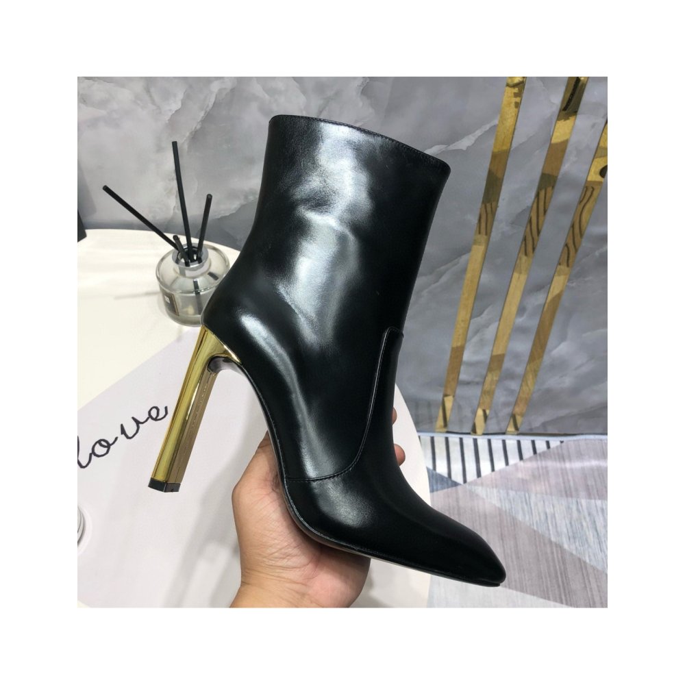 Cheap Reps Saint Laurent Auteuil Ankle Boots in Black Glazed Leather