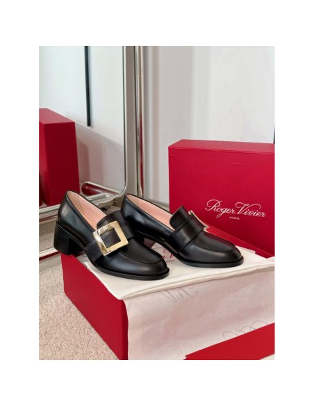 Cheap Reps Roger Vivier Viv Rangers Metal Buckle Loafers in Black Leather