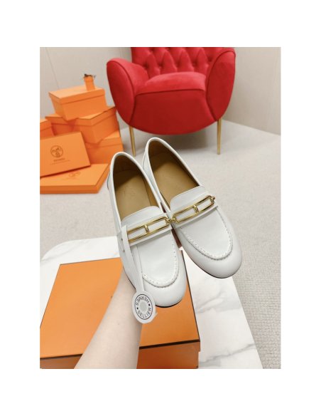 Cheap Reps Hermes Womens Colette Loafers in White Leather