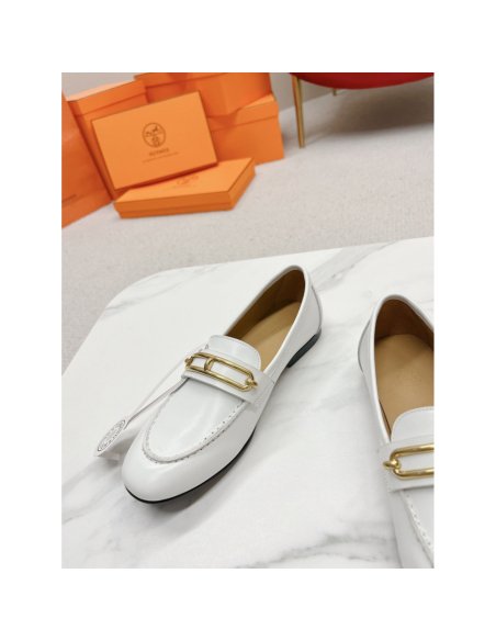 Cheap Reps Hermes Womens Colette Loafers in White Leather