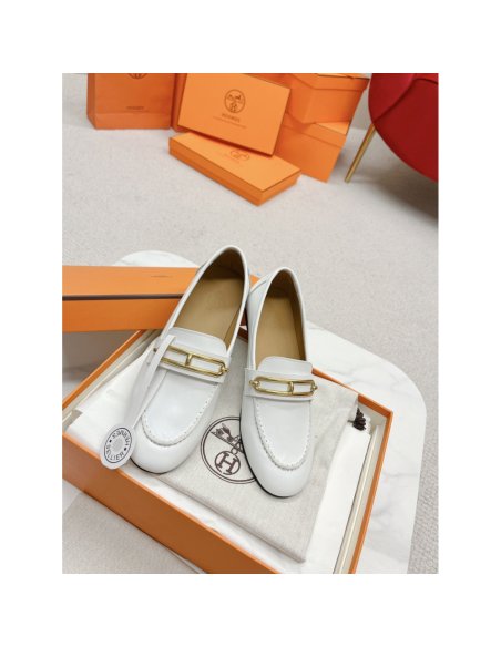 Cheap Reps Hermes Womens Colette Loafers in White Leather