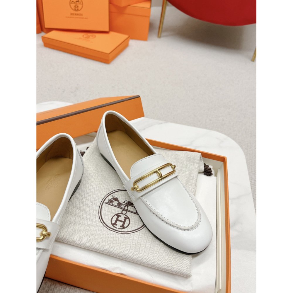 Cheap Reps Hermes Womens Colette Loafers in White Leather