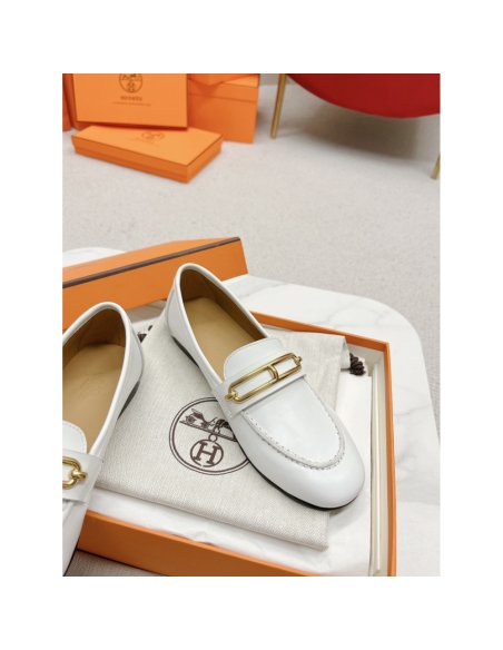 Cheap Reps Hermes Womens Colette Loafers in White Leather