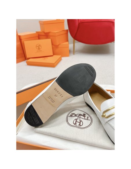 Cheap Reps Hermes Womens Colette Loafers in White Leather