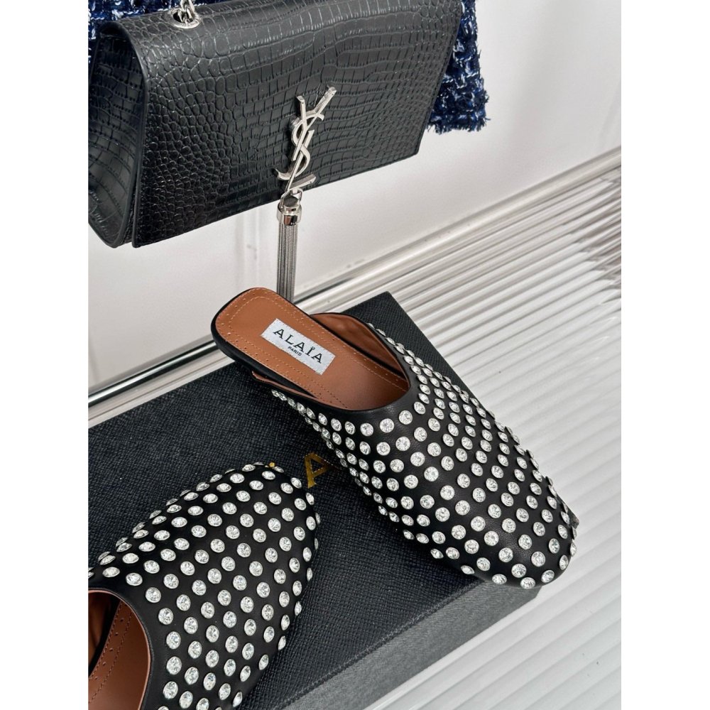 Cheap Reps Alaia Mules in Black Lambskin with Strass
