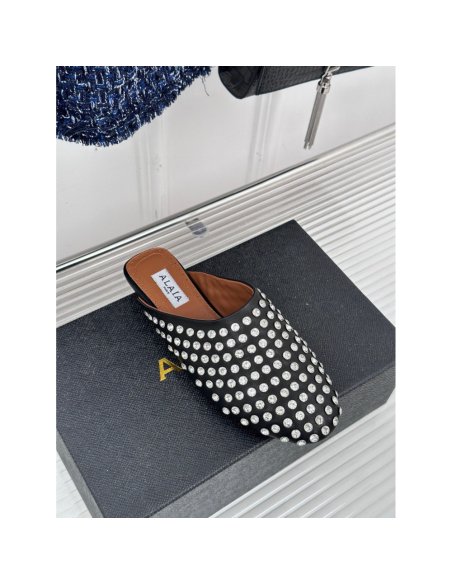 Cheap Reps Alaia Mules in Black Lambskin with Strass