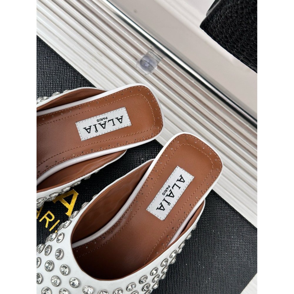 Cheap Reps Alaia Mules in White Lambskin with Strass