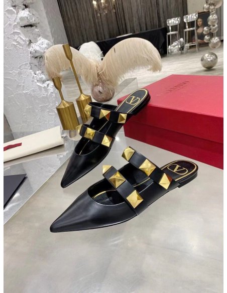 Cheap Reps Valentino Roman Stud Flat Mules In Black Leather