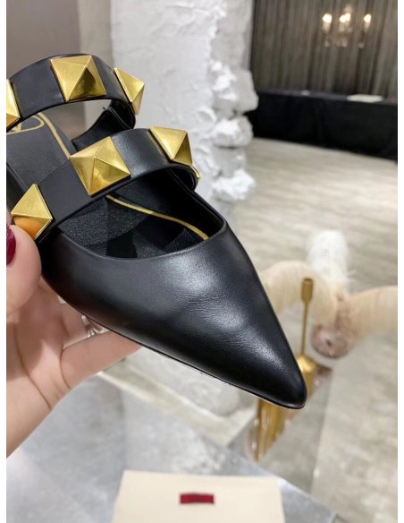 Cheap Reps Valentino Roman Stud Flat Mules In Black Leather