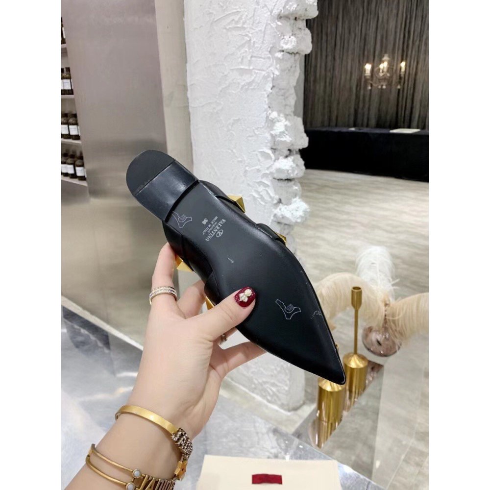 Cheap Reps Valentino Roman Stud Flat Mules In Black Leather
