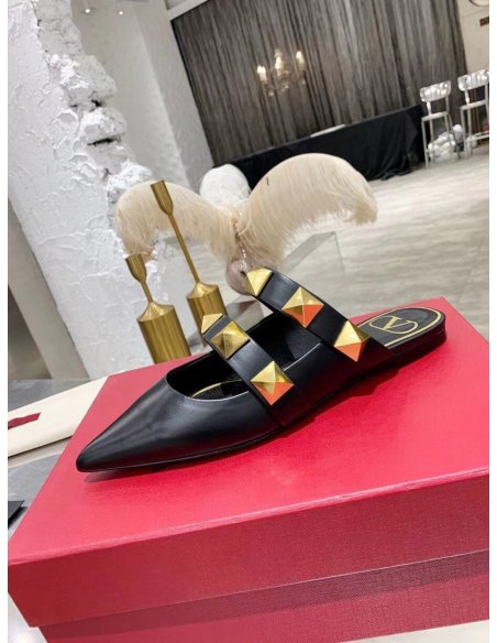 Cheap Reps Valentino Roman Stud Flat Mules In Black Leather
