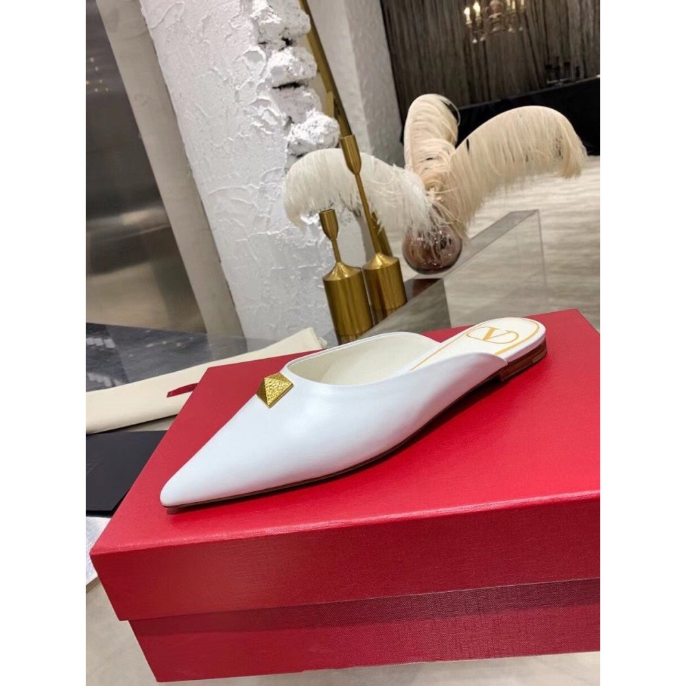 Cheap Reps Valentino Roman Stud Flat Mules In White Calfskin
