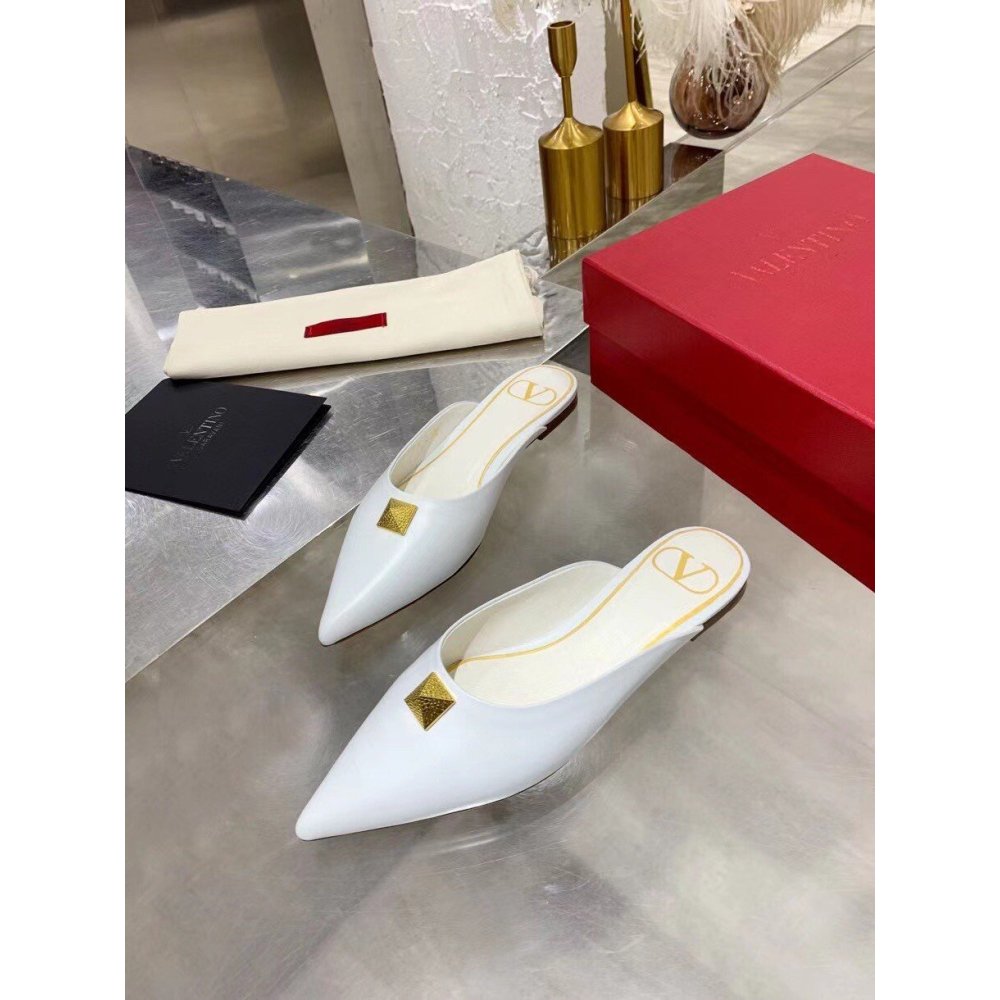 Cheap Reps Valentino Roman Stud Flat Mules In White Calfskin