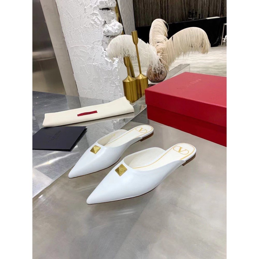 Cheap Reps Valentino Roman Stud Flat Mules In White Calfskin