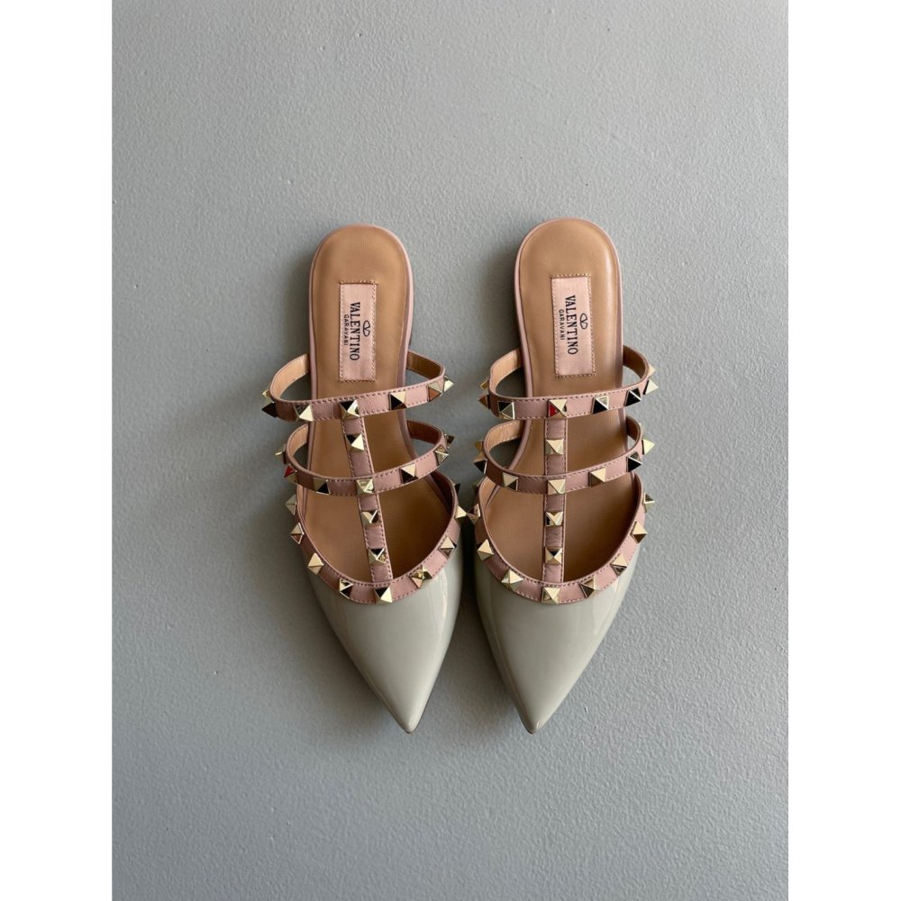 Cheap Reps Valentino Rockstud Flat Mules In Opal-grey Patent Leather