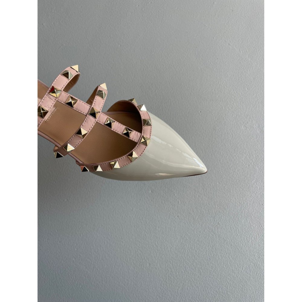 Cheap Reps Valentino Rockstud Flat Mules In Opal-grey Patent Leather