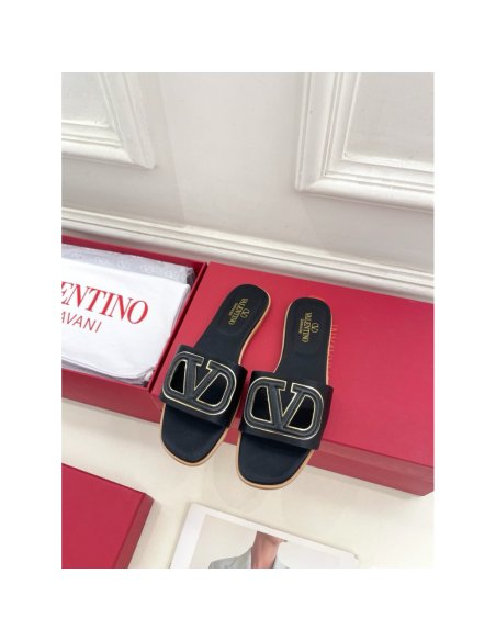 Cheap Reps Valentino VLogo Cut-out Slide Sandals in Black Leather