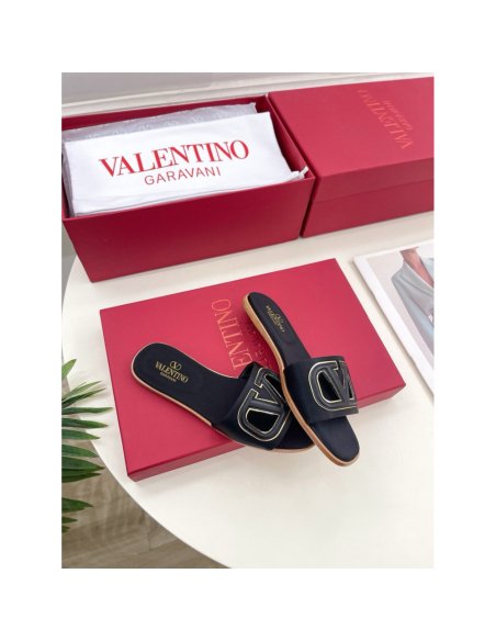 Cheap Reps Valentino VLogo Cut-out Slide Sandals in Black Leather